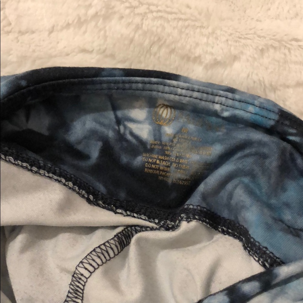 Bundle work out pants!! - Picture 2 of 2